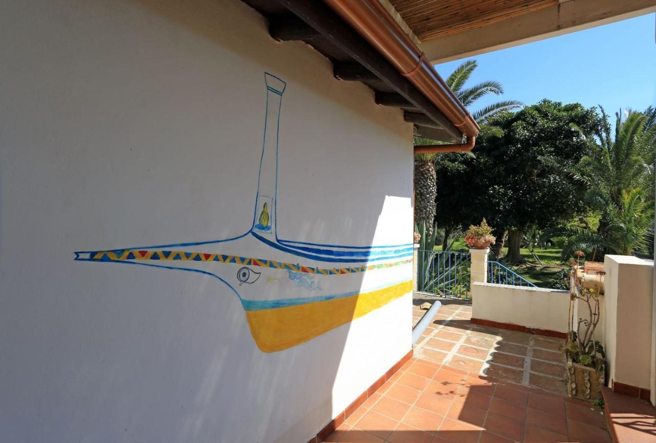 Villa Delle Terrazze Punta Secca Exterior foto