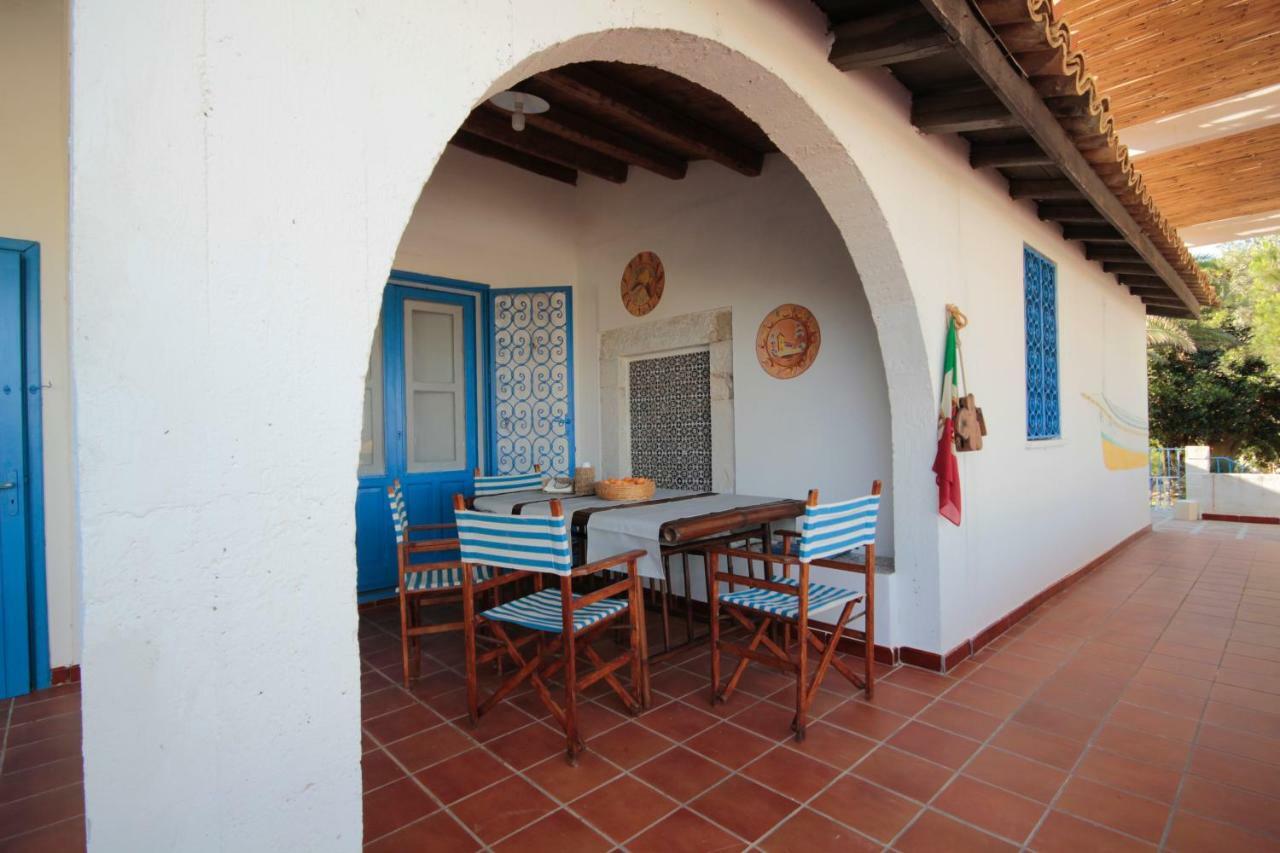 Villa Delle Terrazze Punta Secca Exterior foto